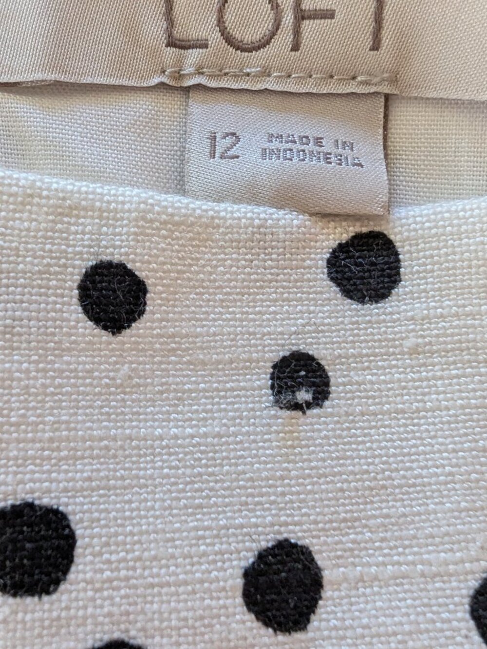 NWT Loft. Black Polka dots on white linen skirt. - Picture 3 of 6